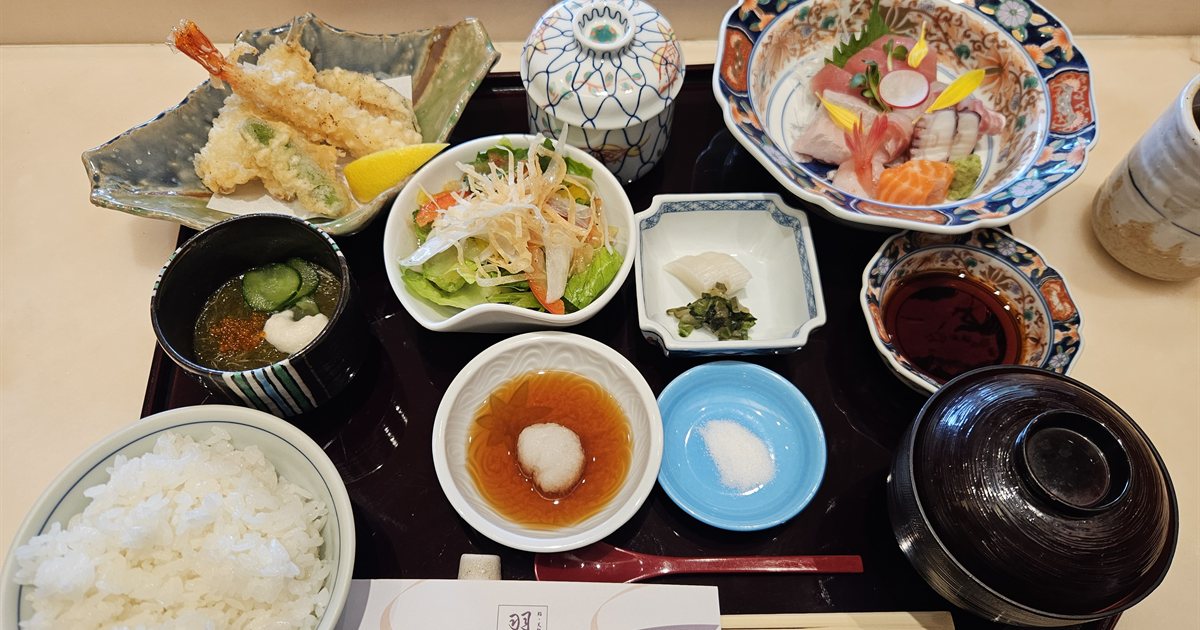 明治記念館 和食レストラン「羽衣」のお料理